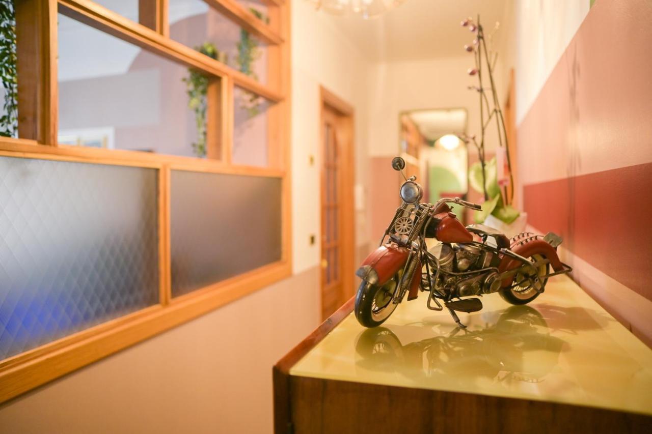 B&B Apartment 1970 เลาริอาอินเฟริออเร ภายนอก รูปภาพ
