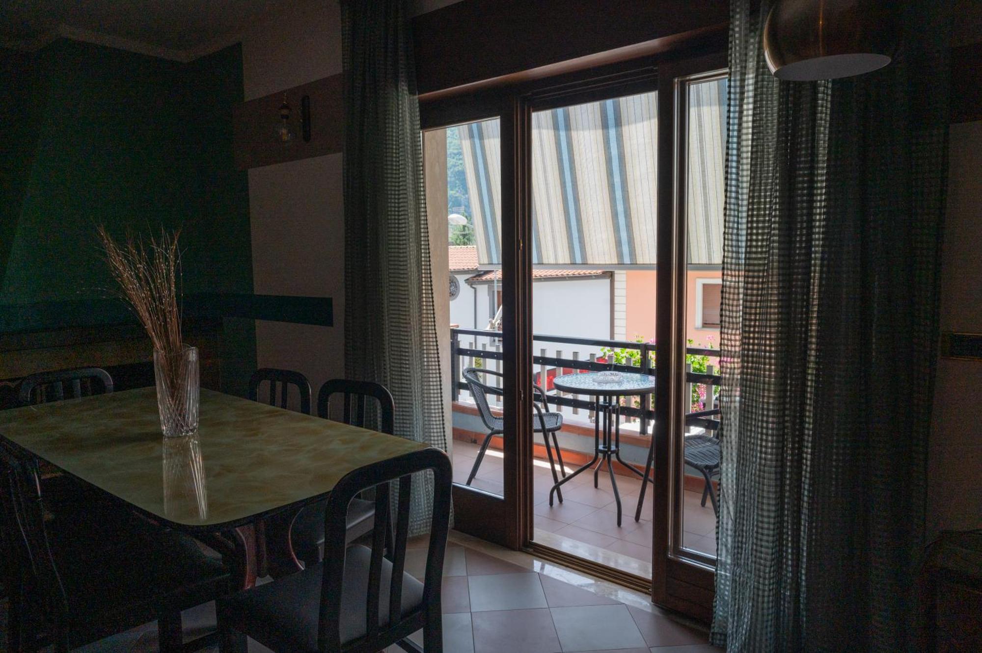 B&B Apartment 1970 เลาริอาอินเฟริออเร ภายนอก รูปภาพ